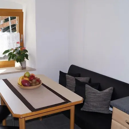 Julius Apartment *