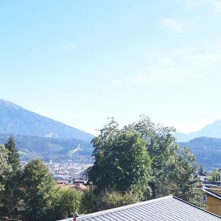 Julius אינסברוק